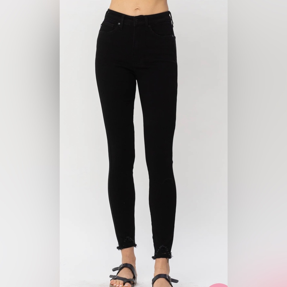 Judy Blue Tummy Control Jeggings W/ Raw Hem